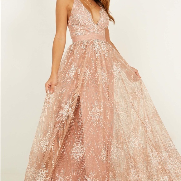 Formal sequinned dress - Picture 2 of 3